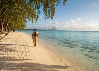 J'ai passé une semaine à l'île Maurice : retour d'expérience, budget et conseils (Guide 2026) 2 Plage de sable blanc et lagon turquoise à Trou aux Biches lors d'un voyage d'une semaine à l'île Maurice.